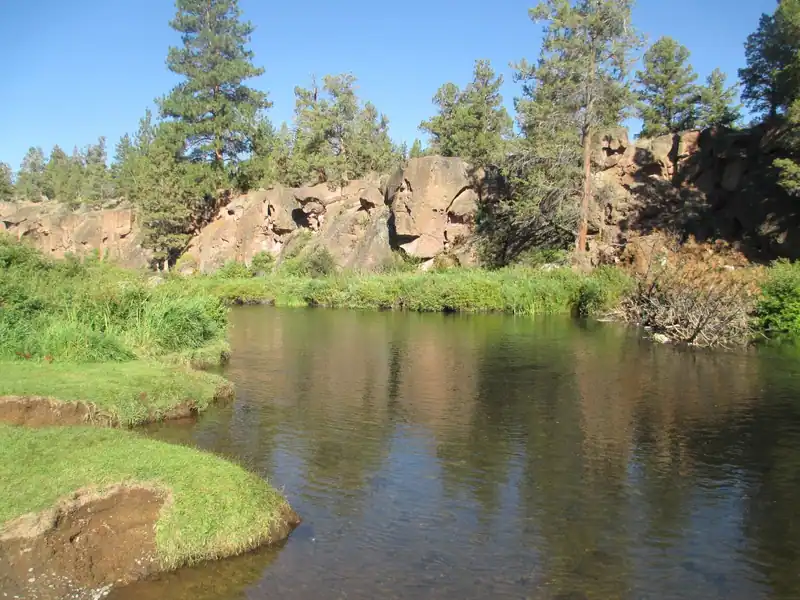 The Deschutes River at Tumalo State Park, Oregon
